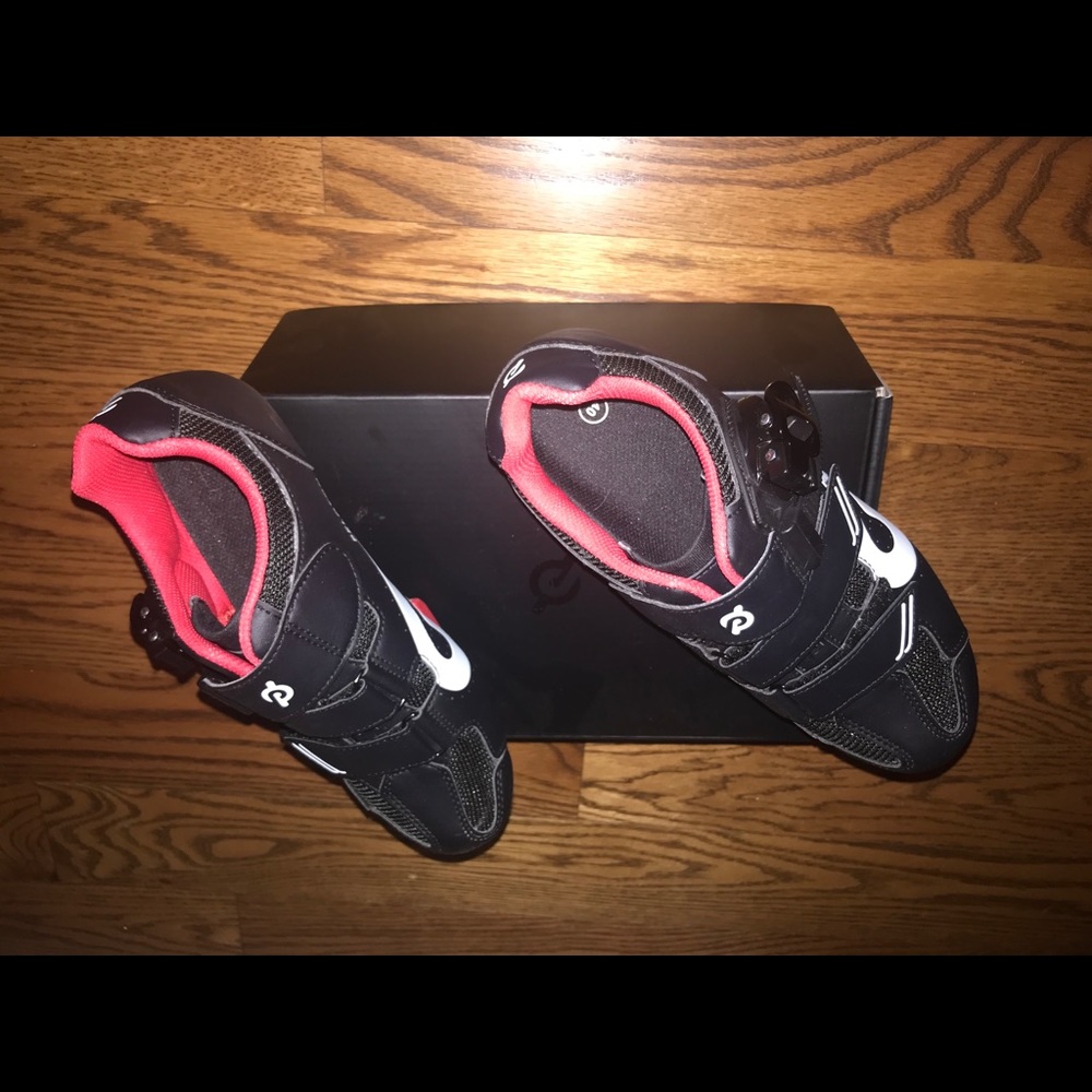 Like-new Peloton shoes
